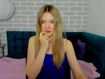 Free Live Porn with evelineamore - Chaturbate