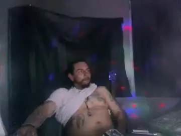 Live Porn with drogoloko233 - Chaturbate