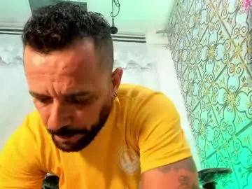 Live Sex Cam with hardeneddad - Chaturbate