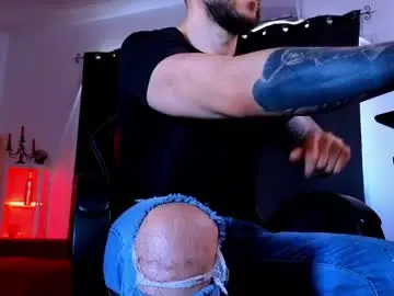 Nude Webcam with mightyaaron - Chaturbate