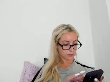 Sex Chat with missy_matrix - Chaturbate