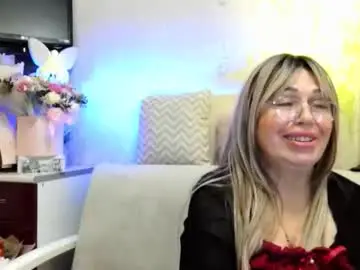 Best live sex cam show with susiexnoreen - Chaturbate