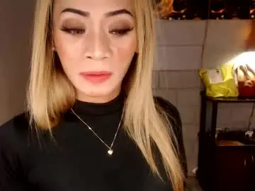 Live Sex Cam with 1bigsurprise4you - Chaturbate