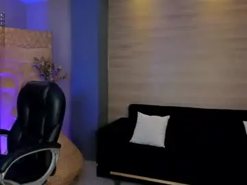 Live Sex Cam with valeriaroldanx - Chaturbate