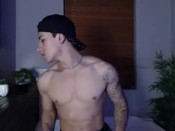 Live Sex Cam with andyjoy_ - Chaturbate