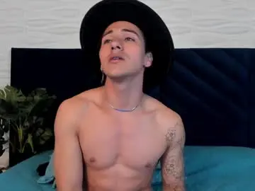 Live Sex Cam with andyjoy_ - Chaturbate