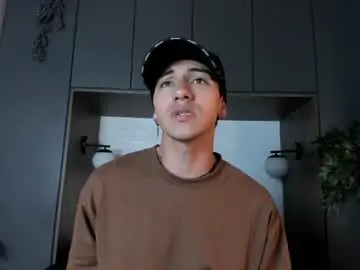 Live Sex with andyjoy_ - Chaturbate