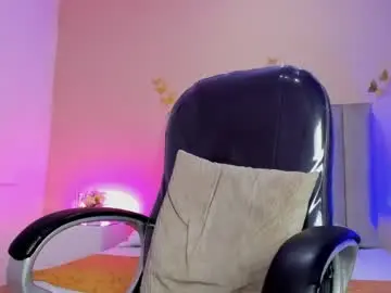 Sex Cam with nascary_fox - Chaturbate