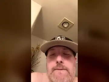 Adult Video Chat with pawb35chubbywhiteboy - Chaturbate