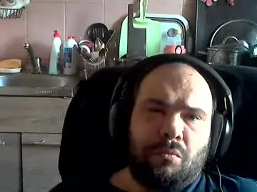 Live Sex Cam with scuban87 - Chaturbate