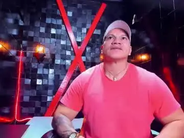 Live Porn with tyleer_scot - Chaturbate