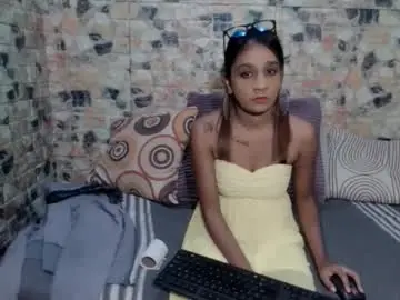 Nude Webcam with cherryindian694u - Chaturbate