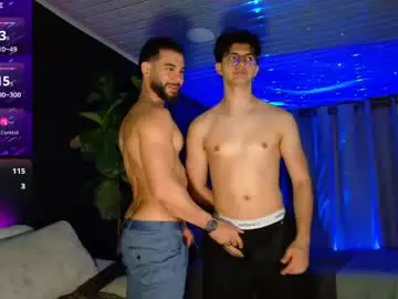 Nude Webcam with crhistian1_ - Chaturbate