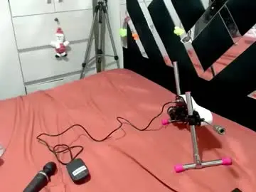 Live Porn with daphne877046 - Chaturbate