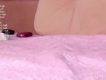 Live Porn with yourlovelyjul - Chaturbate