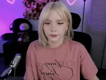 Live Porn with aurorawrenfield - Chaturbate