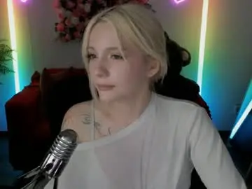 Live Porn with aurorawrenfield - Chaturbate