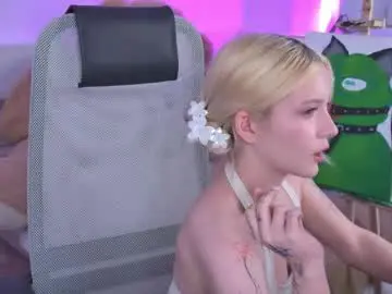 Adult Video Chat with aurorawrenfield - Chaturbate