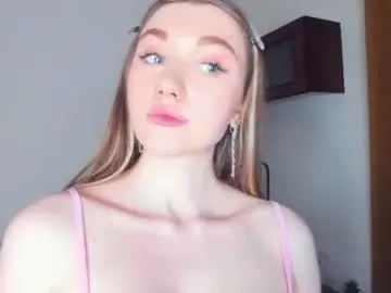 Live Sex with laviniahoutz - Chaturbate
