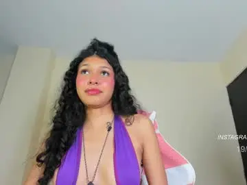 Live Sex Cam with sophie_moo - Chaturbate