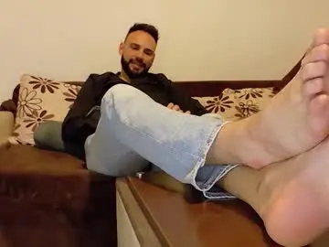 Nude Webcam with master_roberto333 - Chaturbate