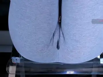 Sex Cam with love_hard_kiru - Chaturbate