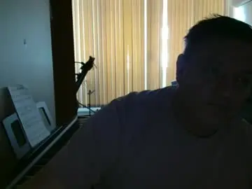 Live Sex Cam with bigboybenny176 - Chaturbate