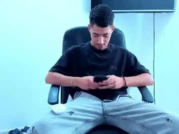 Adult Webcams with chandler_kenji - Chaturbate