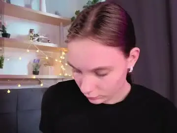 Nude Webcam with elizabethandersen - Chaturbate