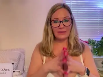 Nude Webcam with milf_goddess - Chaturbate