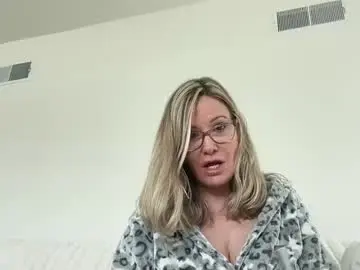 Nude Webcam with milf_goddess - Chaturbate