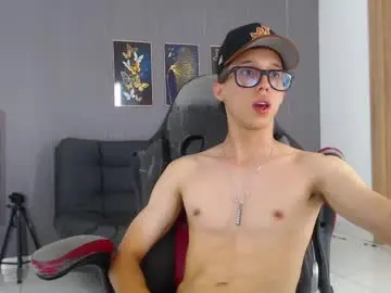 Best live sex cam show with skinny_bigcock20 - Chaturbate