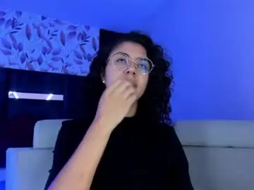 Live Porn with amarettho - Chaturbate