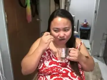 Free Live Porn with bigboobslyn - Chaturbate