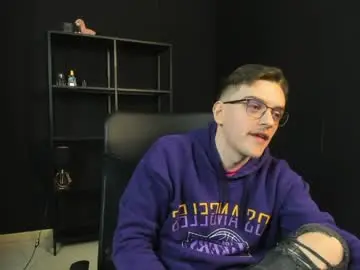 Live Sex Cam with felixstark - Chaturbate