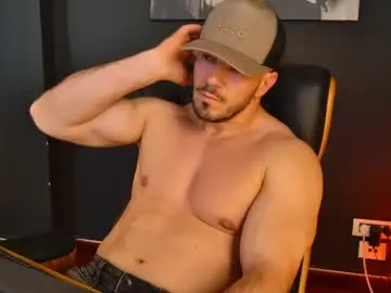 Free Porn Cam with angeloeric - Chaturbate