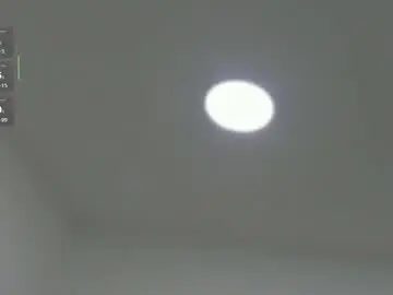 Nude Webcam with april_ebony18_ - Chaturbate