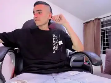 Nude Webcam with ethann_boy - Chaturbate