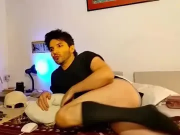 Nude Webcam with camilosaennz - Chaturbate