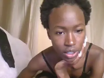 Live Sex with chroe22 - Chaturbate