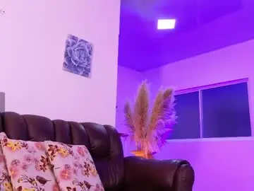 Free Porn Cam with lara_giraldo - Chaturbate