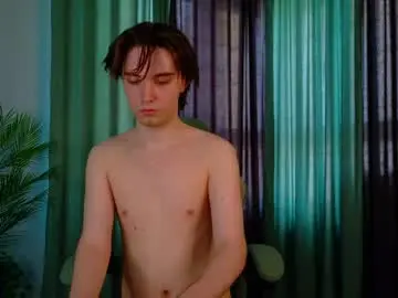 Live Sex with low_key_heat - Chaturbate