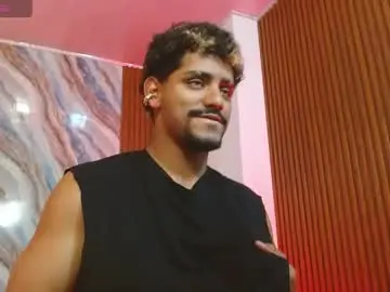 Sex Cam with milo_tay - Chaturbate