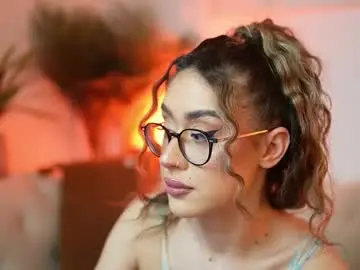 Live Sex with aileenaxa - Chaturbate