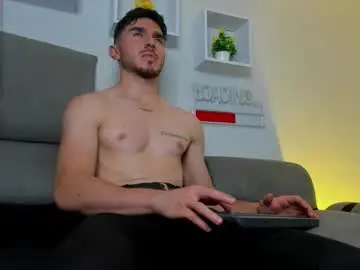 Live Sex with danteeblake - Chaturbate