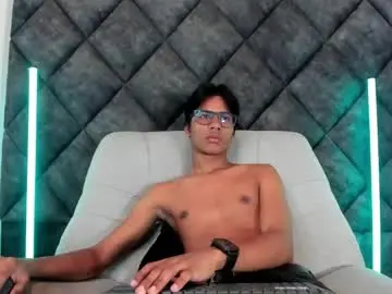 Best live sex cam show with liamkron - Chaturbate