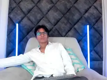 Live Porn with liamkron - Chaturbate