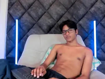 Free Live Porn with liamkron - Chaturbate