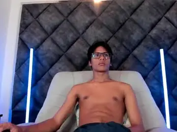 Watch Live Sex Cams with liamkron - Chaturbate