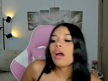 Nude Webcam with hailey_florez - Chaturbate